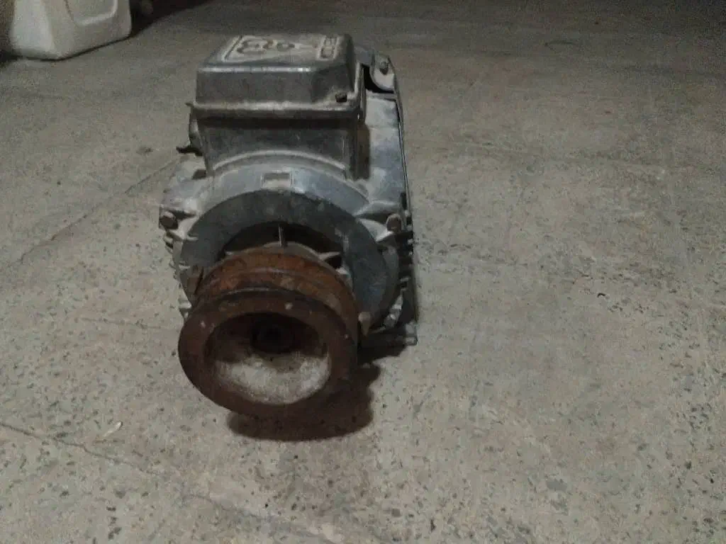 دینام سه فاز|ماشین‌آلات صنعتی|کرج, حصارک بالا|دیوار