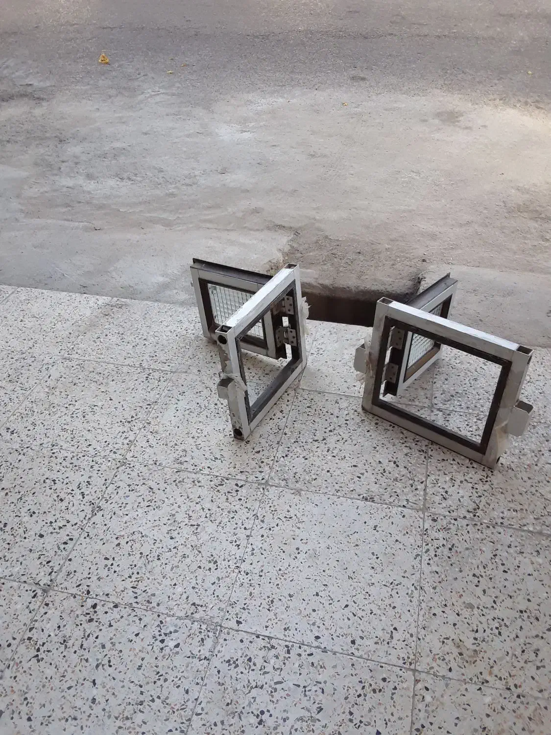 پنجره هواکش آلومینیومی|مصالح و تجهیزات ساختمان|آزادشهر, |دیوار