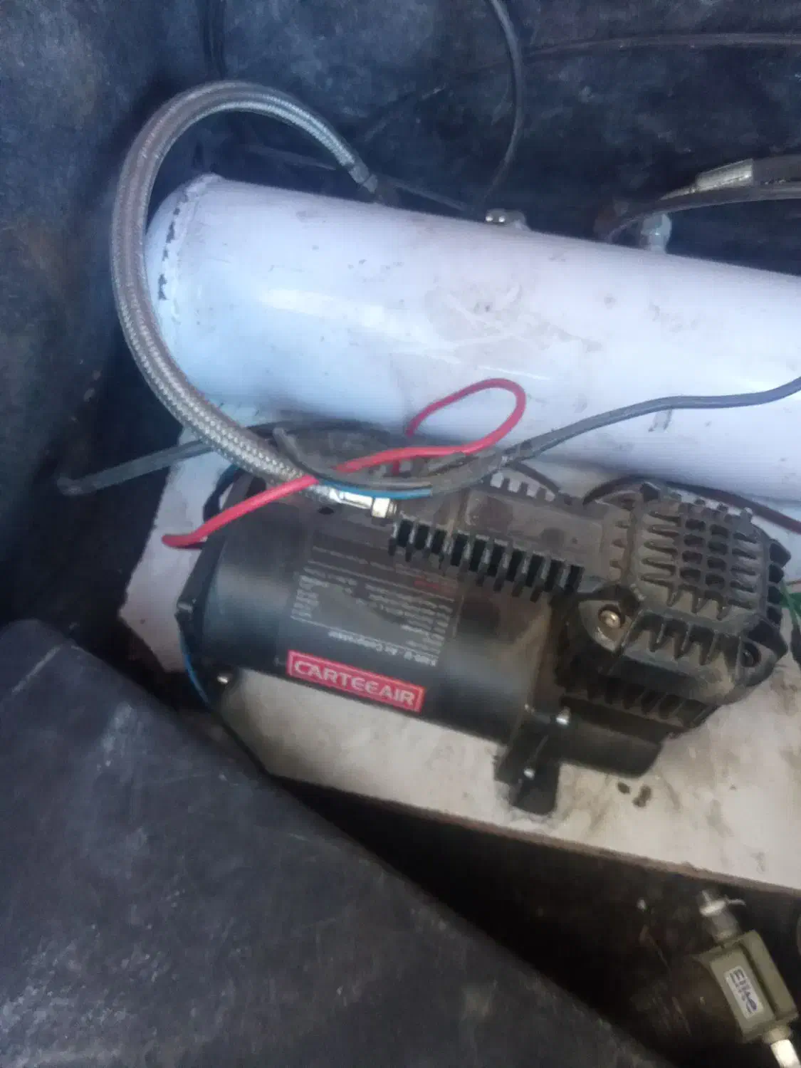 پنوماتیک|قطعات یدکی و لوازم جانبی|فیروزکوه, |دیوار