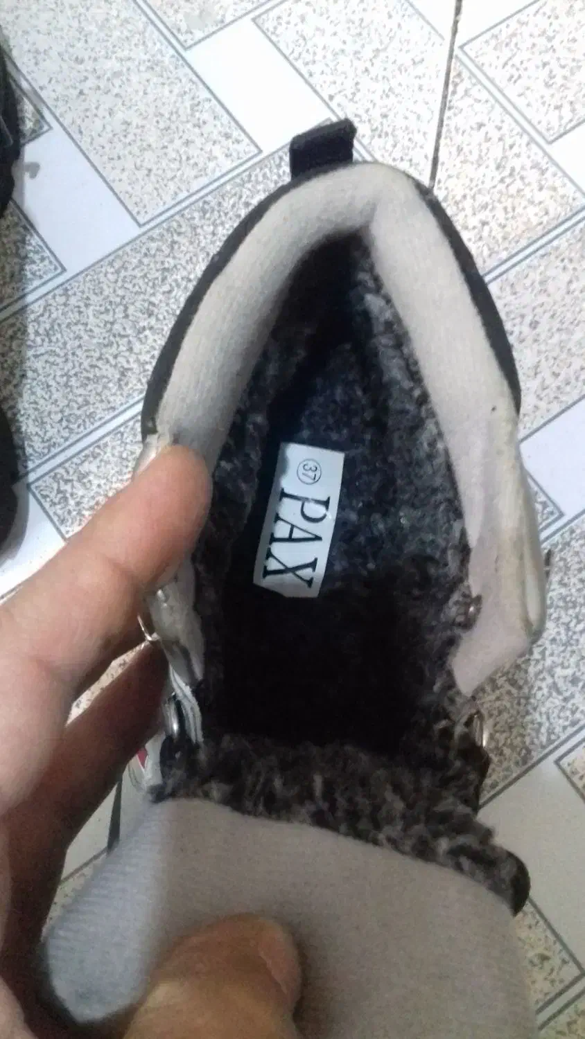 دوتا کفش نونو فقط۳۰۰|کیف، کفش، کمربند|شیراز, شریفآباد|دیوار