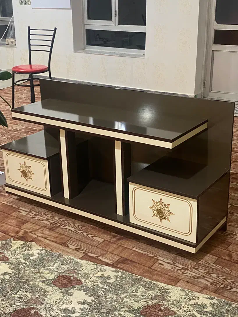 میز تی وی درحد نو|میز تلویزیون|اهر, |دیوار