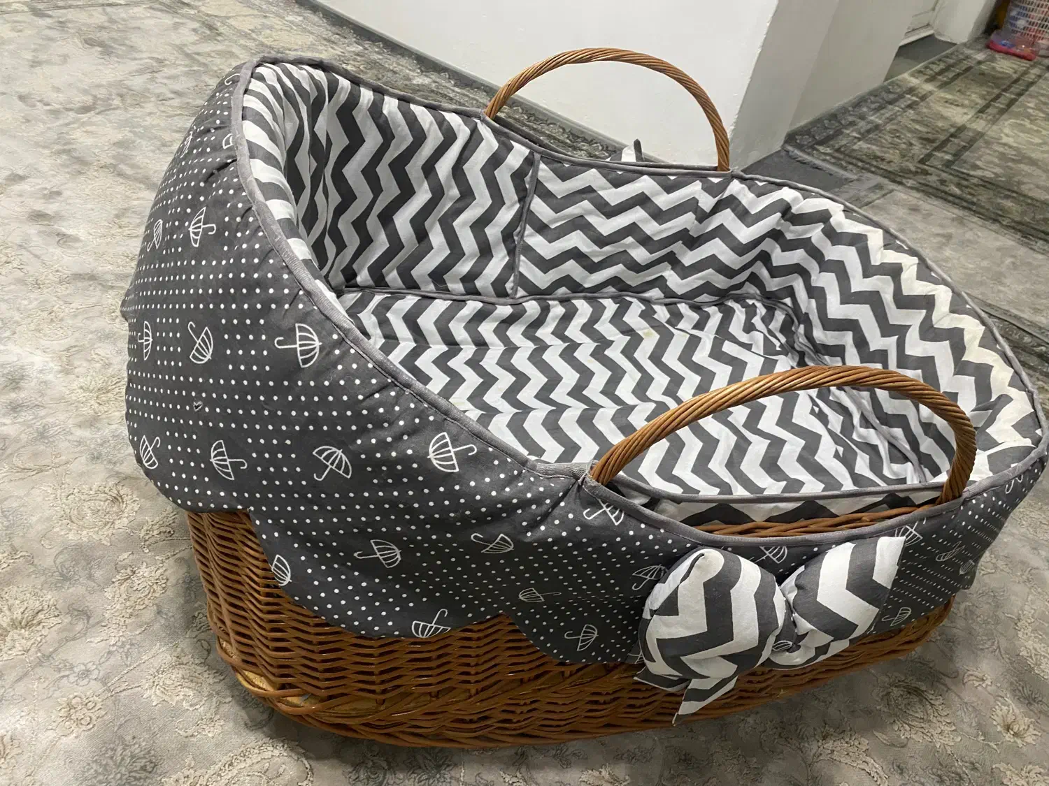 کریر حصیری ،وضعیت نو|کالسکه و لوازم جانبی|آستانه اشرفیه, |دیوار