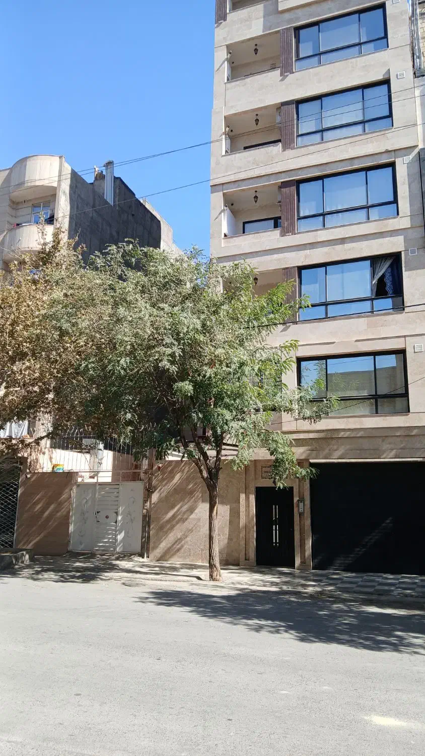 واحد آپارتمان ۱۳۵ متری و۱۳۰ متری|فروش آپارتمان|مشهد, امیر|دیوار