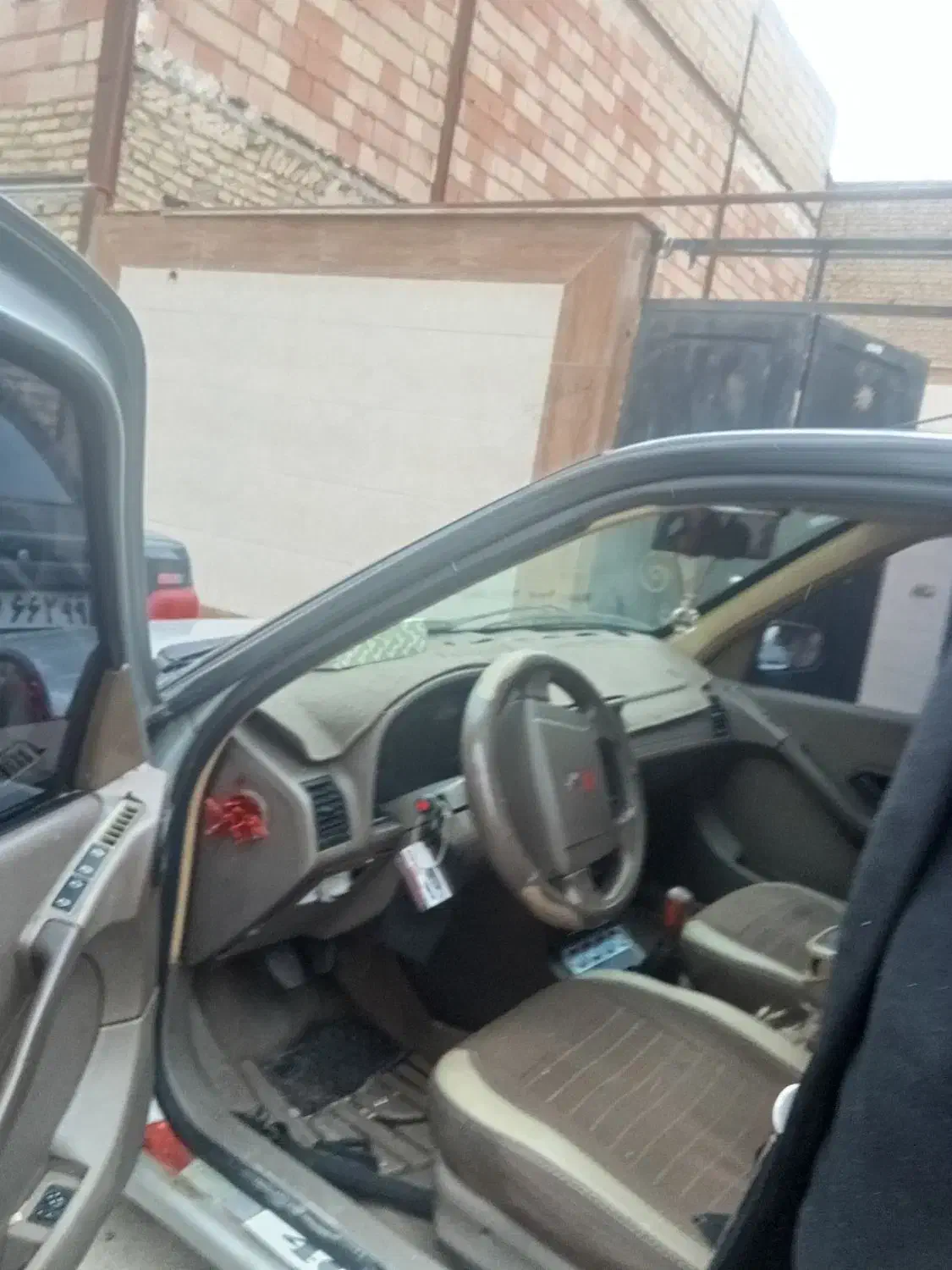 پژو 405 نقره ای متالیک مدل 94|خودرو سواری و وانت|ورامین, شهرک ولیعصر|دیوار