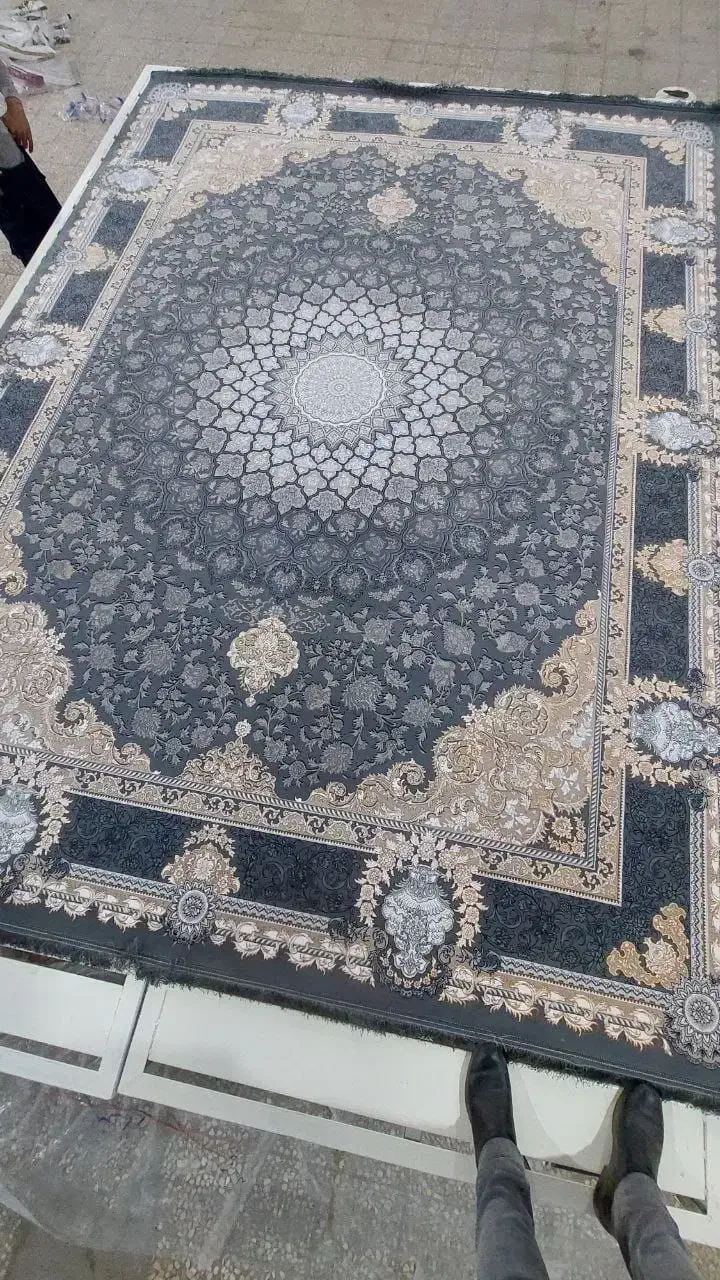 به قیمت قبل فرش ۷۰۰شانه اکرلیک اصل|فرش|بروجرد, |دیوار