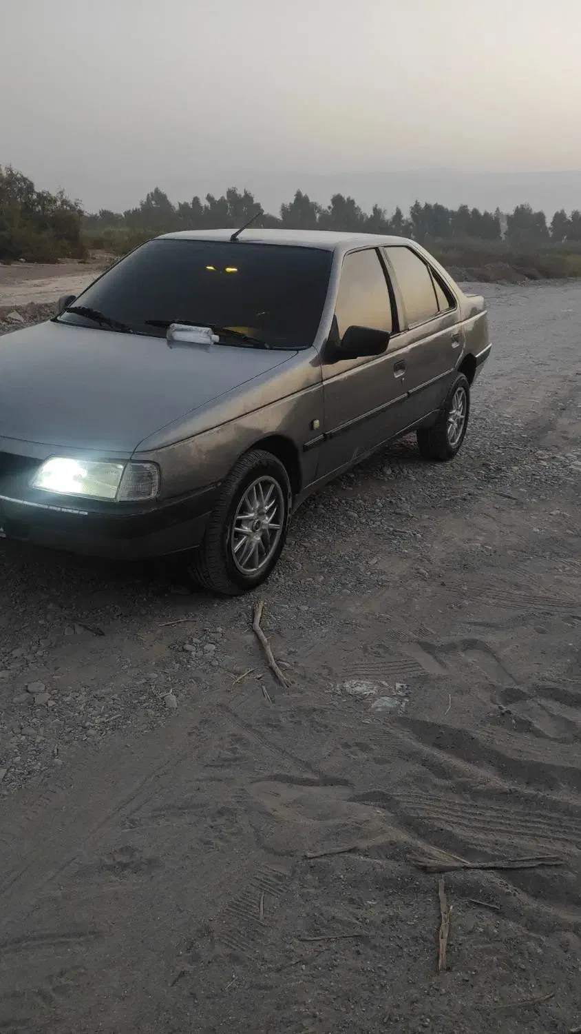 ماشین دور رنگ شاسی پلم کمرش سالم نشکسته|خودرو سواری و وانت|جیرفت, |دیوار