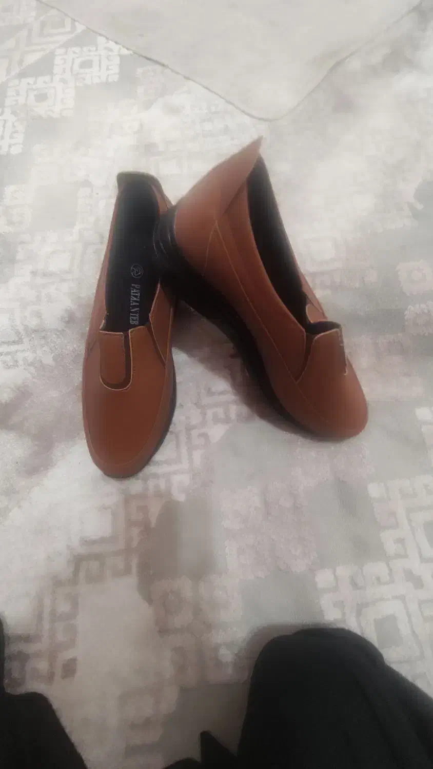 دوجفت کفش  تبریز ی سایز 38|کفش و لباس بچه|فردوس (خراسان), |دیوار