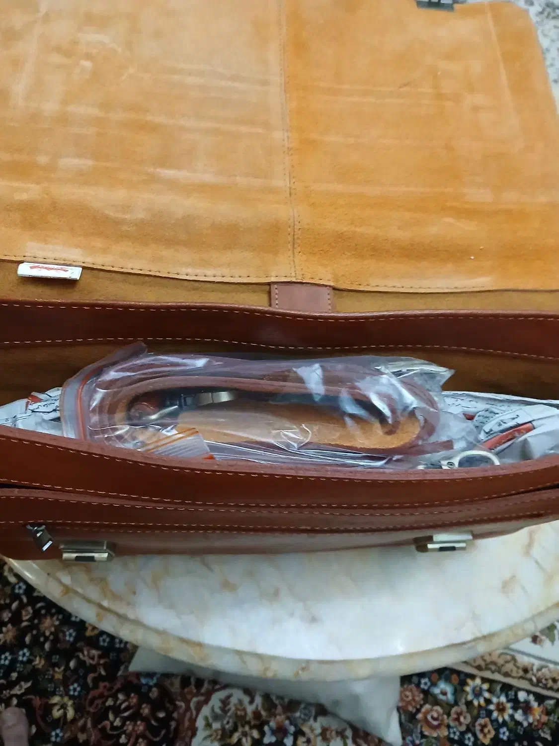 کیف مردانه تمام چرم ۵،۵۰۰،۰۰۰تومان|کیف، کفش، کمربند|اردبیل, |دیوار