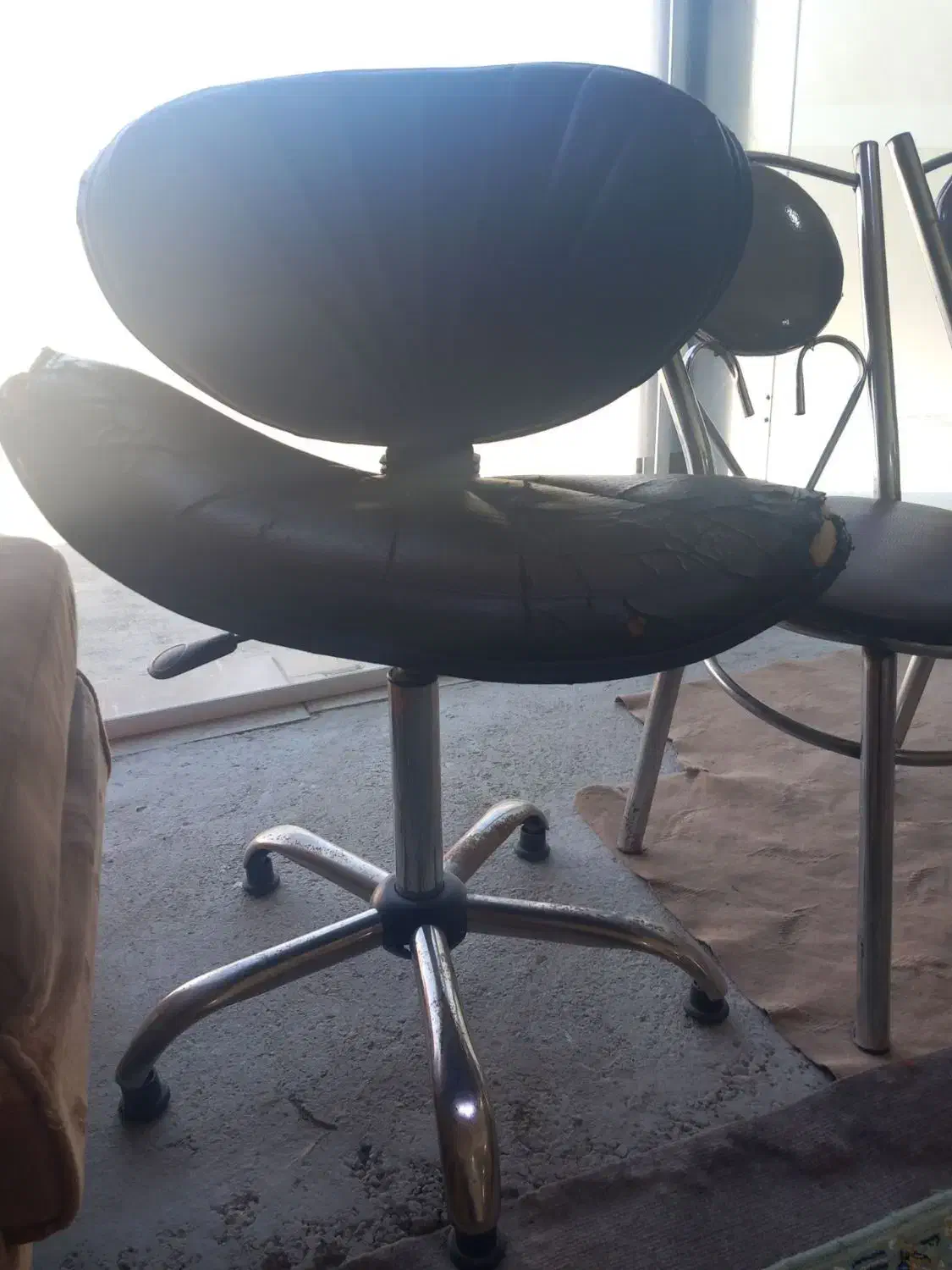 صندلی چرخدار|صندلی و نیمکت|نهاوند, |دیوار