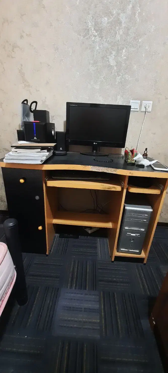 فروش میز کامپیوتر|میز تحریر و کامپیوتر|سمنان, |دیوار