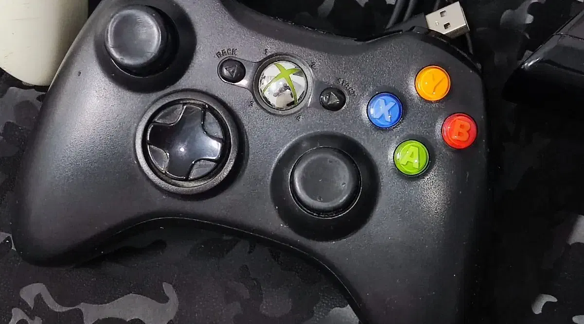 xbox 360 slim  با دو دسته|کنسول، بازی ویدئویی و آنلاین|کرج, گوهردشت|دیوار