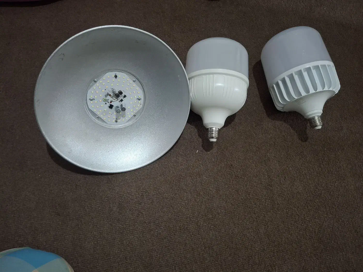 لامپ پرژکتور مهتابی نو بفروش میرسه|لامپ و چراغ|مشهد, مصلی (کارمندان اول)|دیوار