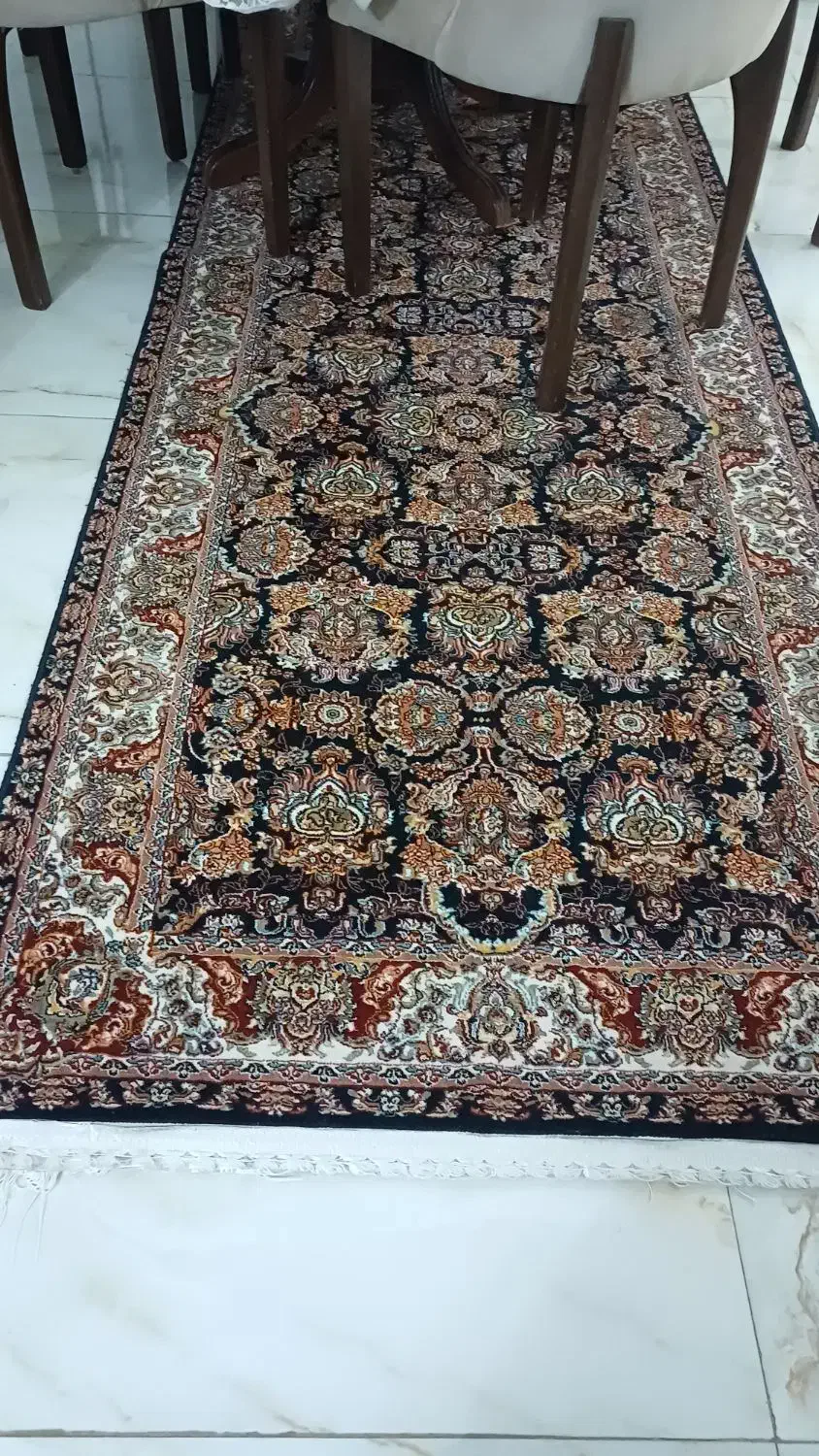 دو عدد فرش ۹ متری+کناره ی ۳ متری|فرش|کرج, گلشهر|دیوار