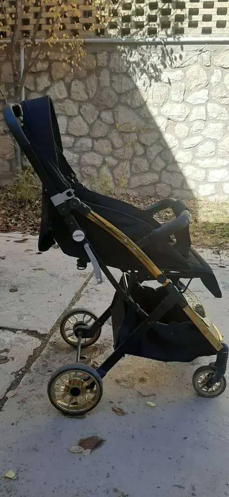 کالسکه کودک در حد نو|کالسکه و لوازم جانبی|شیراز, دانشکده کشاورزی دانشگاه شیراز|دیوار