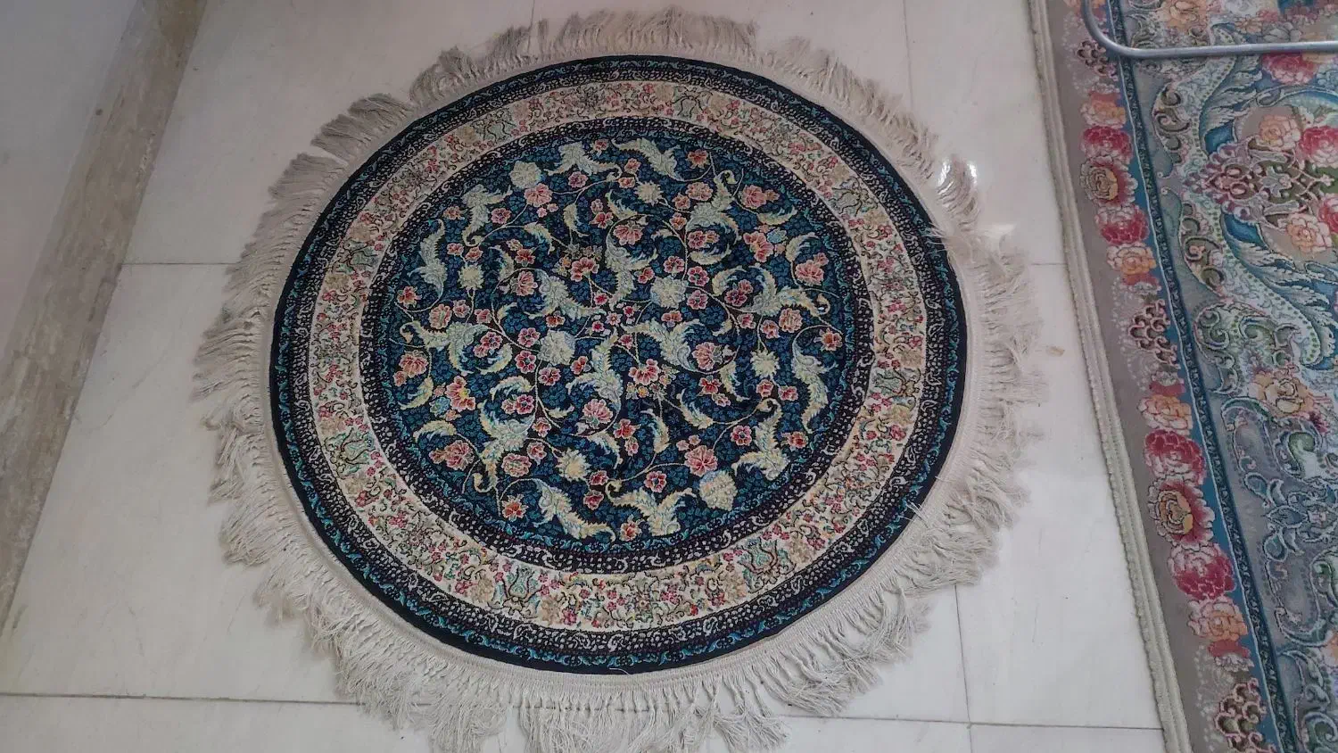 قالیچه گرد 1در1|فرش|مشهد, شهرک شیرین|دیوار