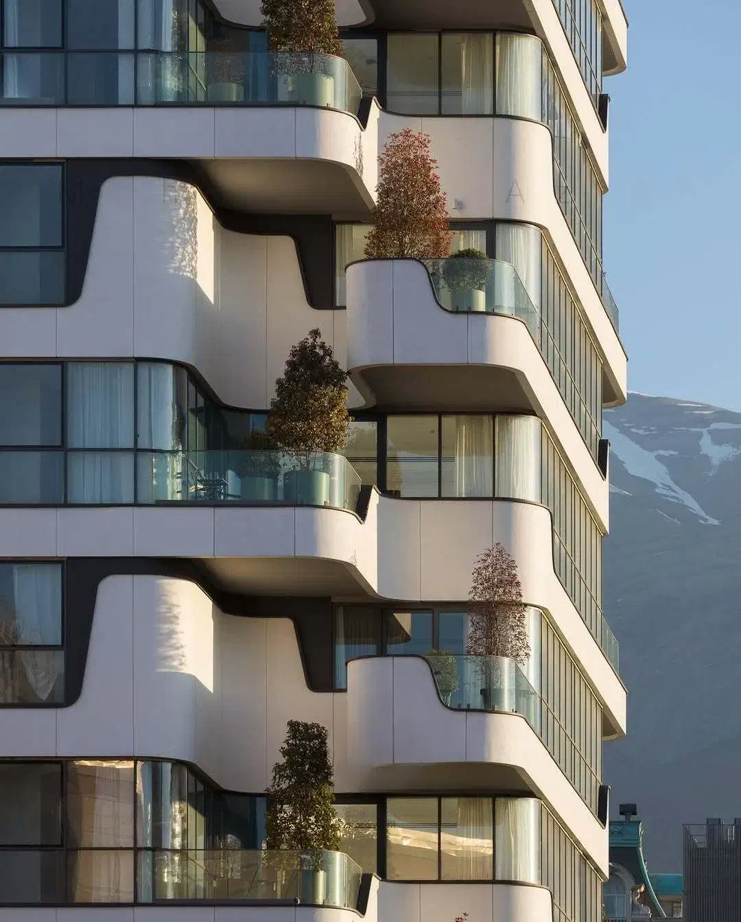 ۱۴۵متر ۲خ مستر ، مدرن ، طبقه آخر ، ویو پاناروما 2p