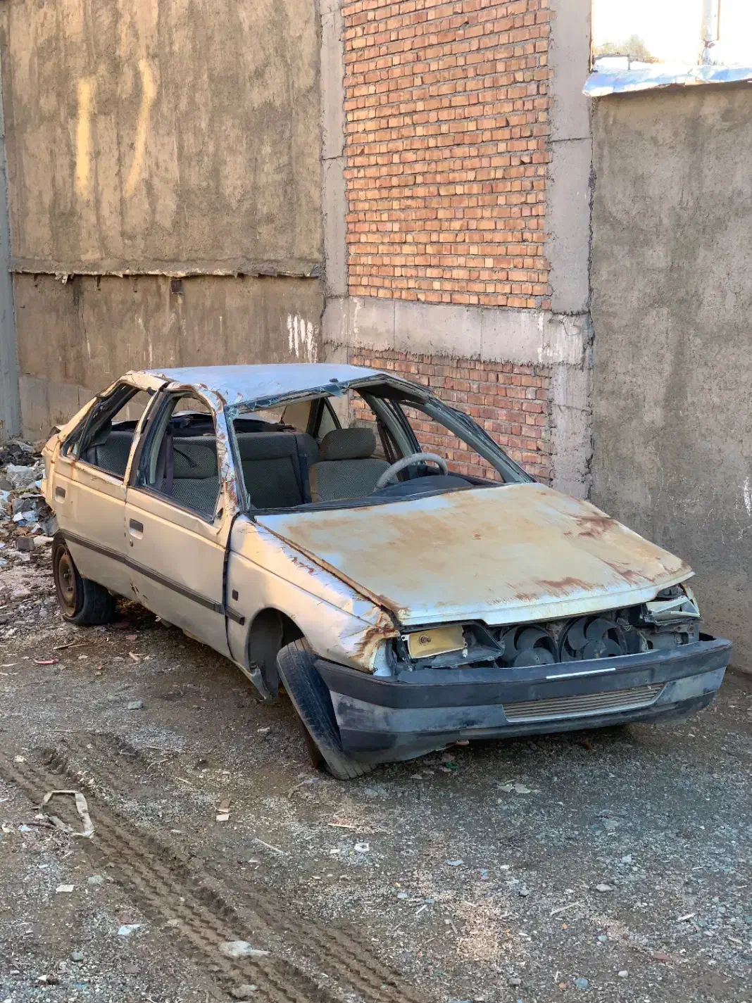 ۴۰۵مدل۸۸تصادفی تمیز|خودرو سواری و وانت|بانه, |دیوار