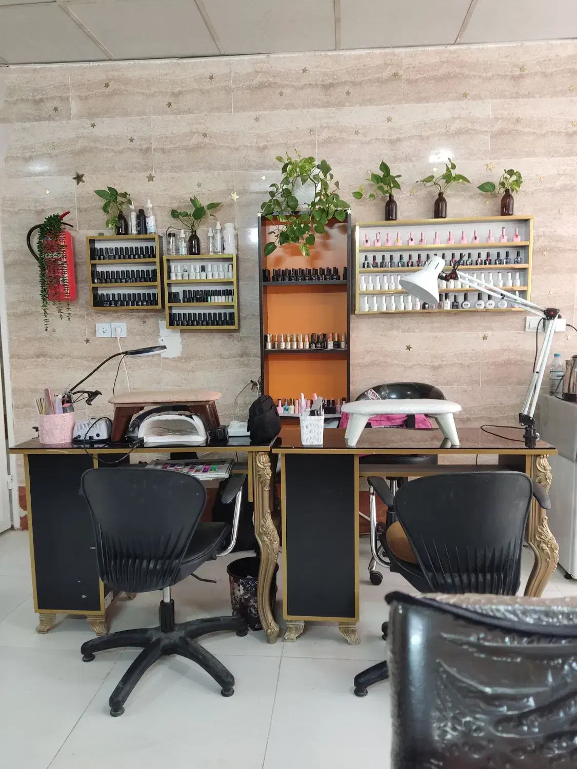 فروش یک واحد اداری|فروش دفتر کار، اتاق اداری، مطب|صدرا-فارس, فاز ۱|دیوار