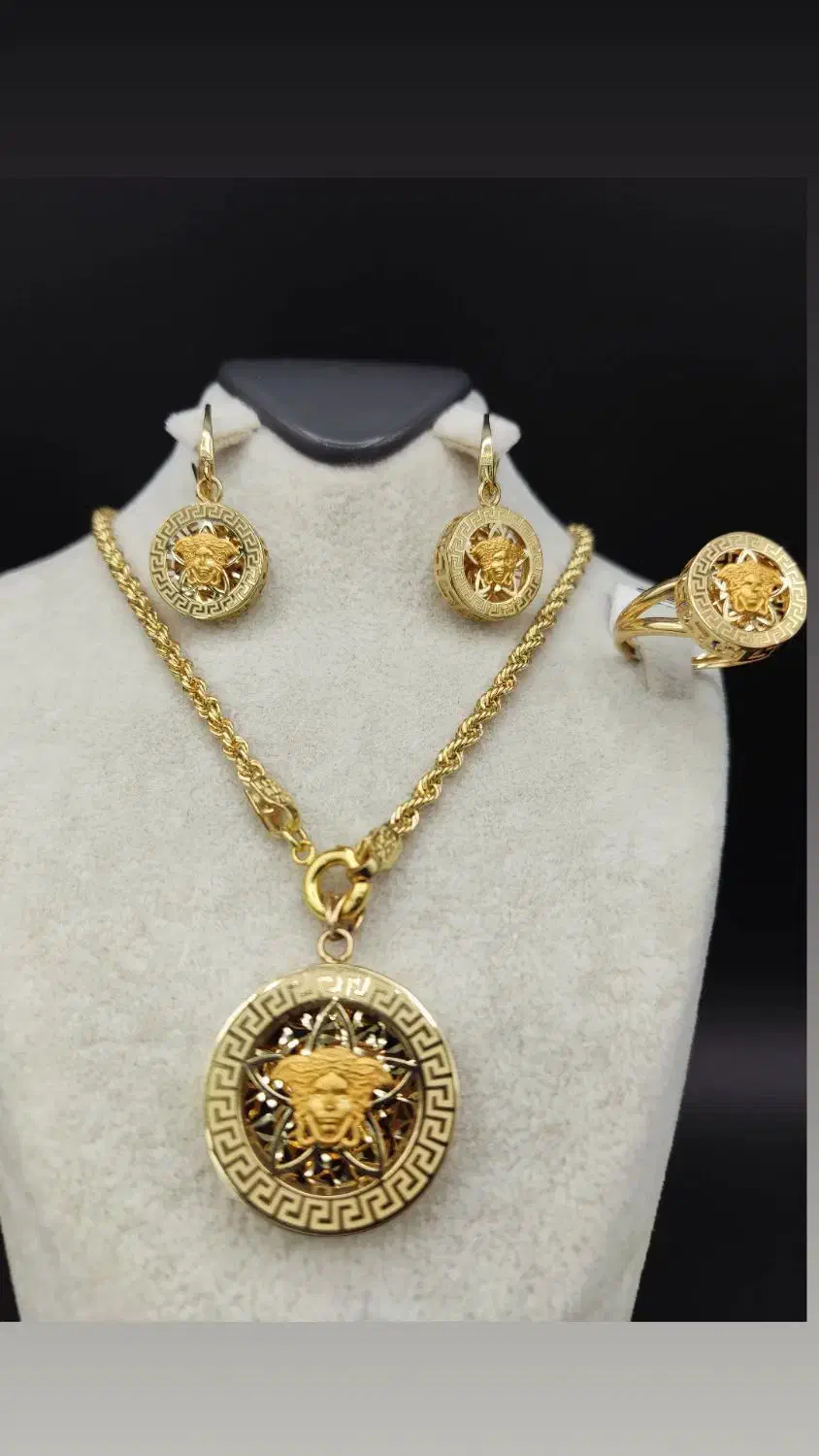 نیم ست کامل ورساچه وزن ۱۰.۸۰۰ طلا بدون اجرت|جواهرات|تهران, مهرآباد جنوبی|دیوار