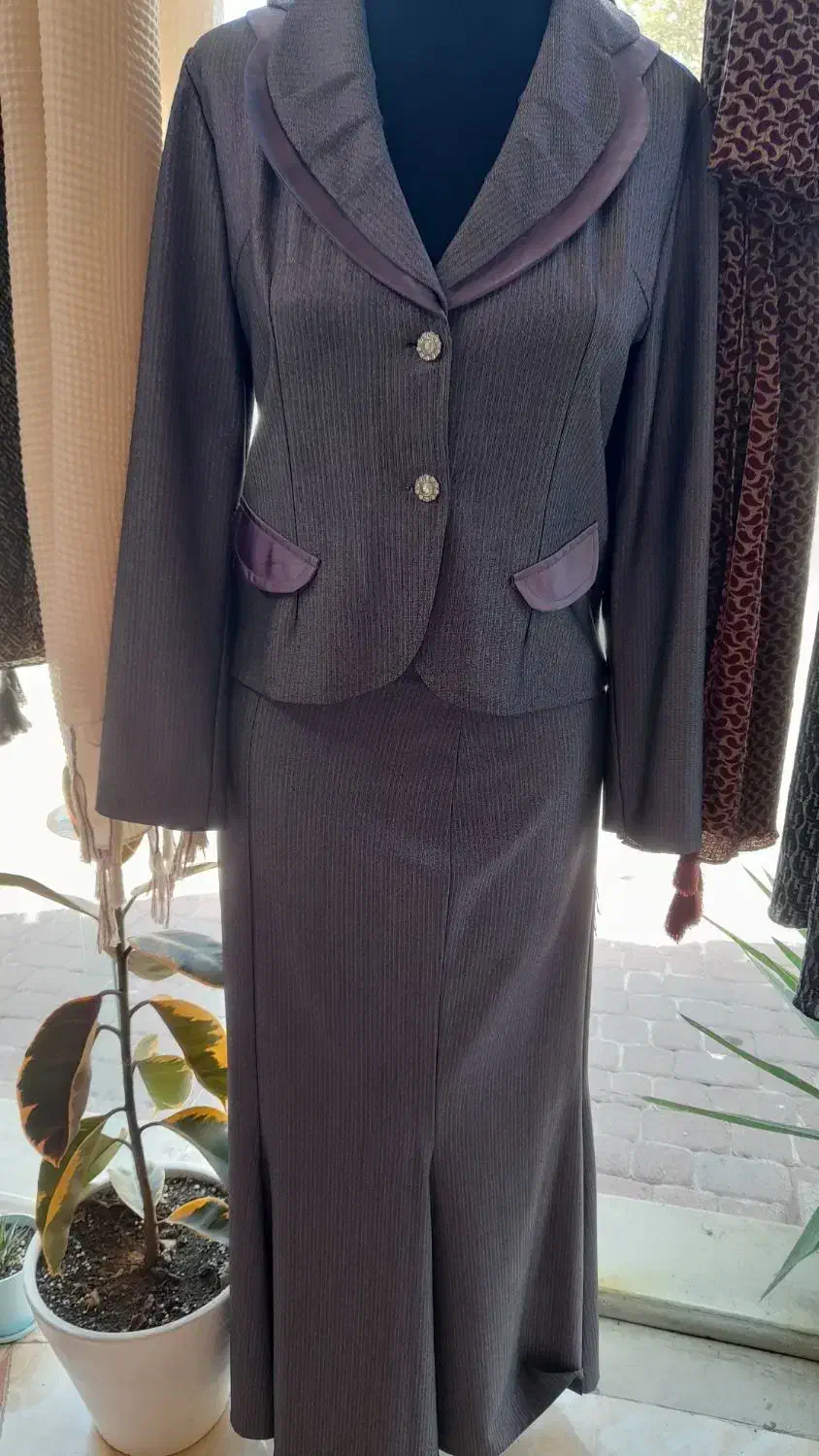 کت و دامن و پیراهن مجلسی فقط ۱۳۵۰|لباس|سیاهکل, |دیوار