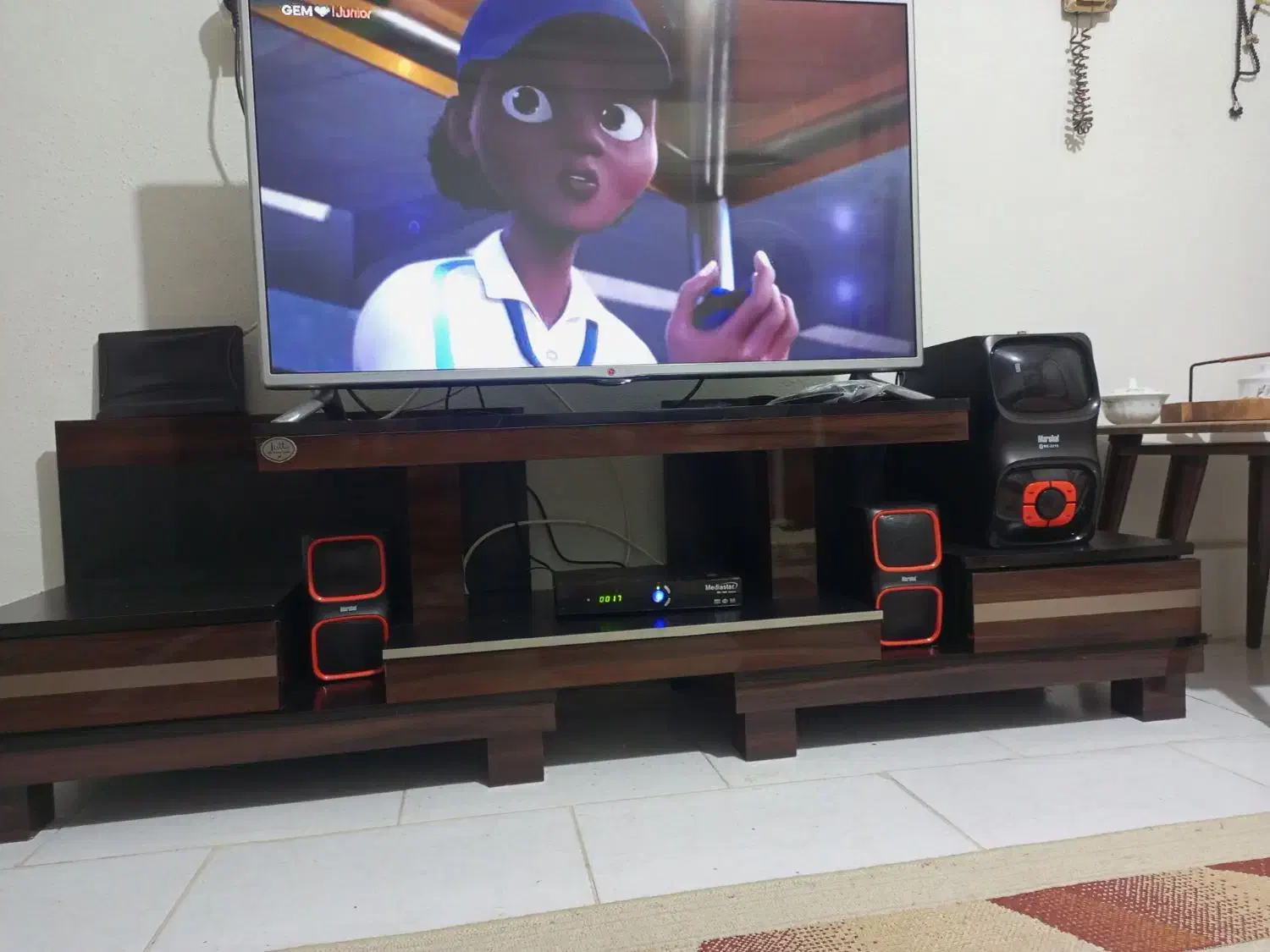 فروش میز تلویزیون ام دی اف های گلاس|میز تلویزیون|گرگان, |دیوار