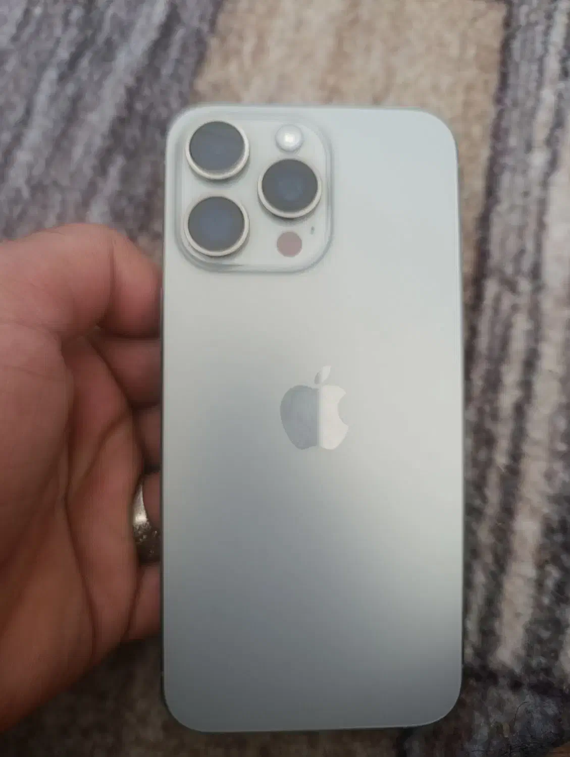 گوشی ایفون 15pro max|موبایل|شیراز, لب آب|دیوار