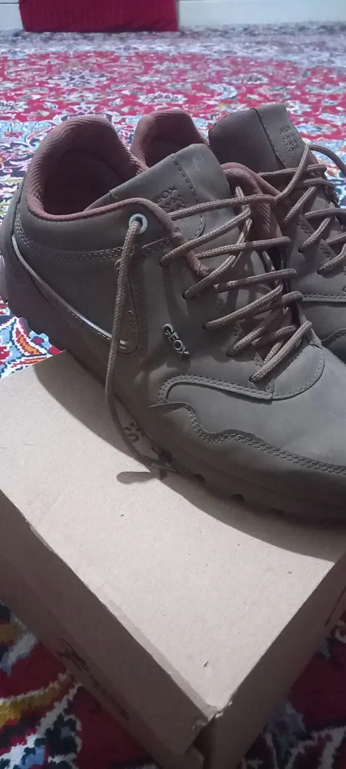 کتونی کارکرده در حد نو|کیف، کفش، کمربند|پاکدشت, خاتون آباد|دیوار