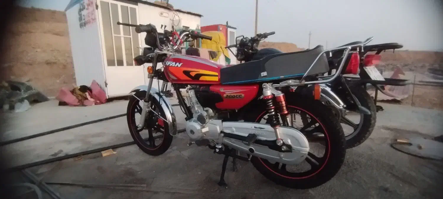 لیفان200|موتورسیکلت|قم, پردیسان|دیوار