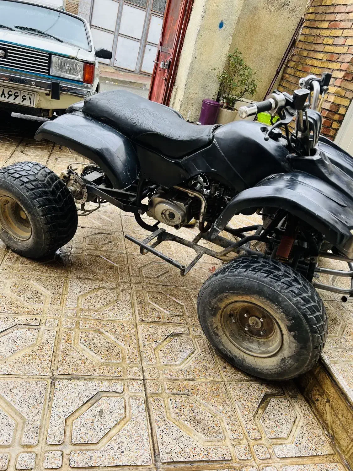 موتورچهارچرخ|موتورسیکلت|ربط, |دیوار