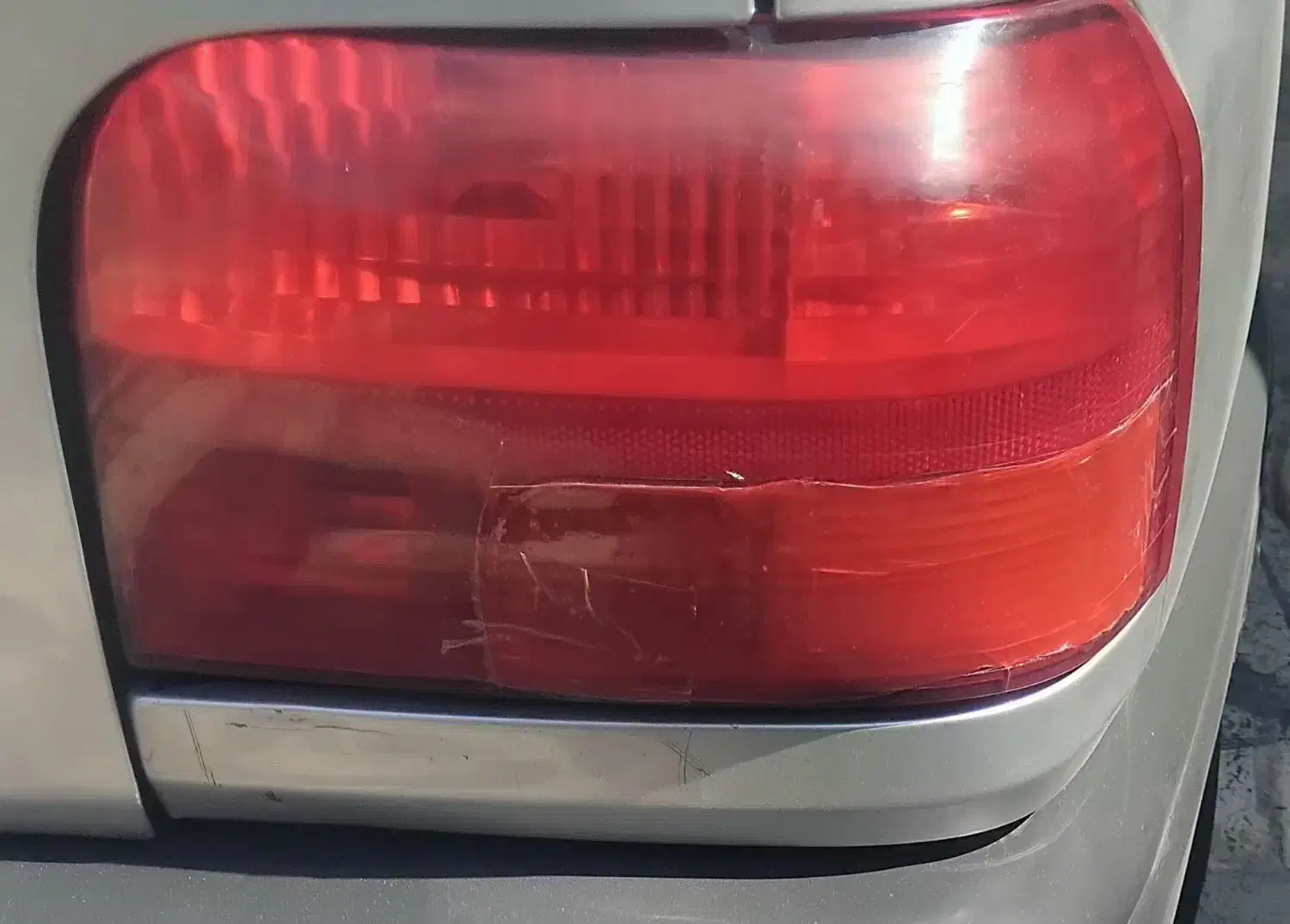 یک جفت خطر عقب پراید131 قرمز|قطعات یدکی و لوازم جانبی|شیراز, دکتر حسابی|دیوار