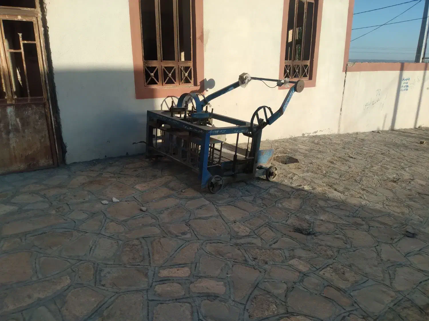 فروش دستگاه بلوک ۵ تایی ۲۰.۴۰ و قالب ۱۷.۳۷ در حدنو|ماشینآلات صنعتی|اسفراین, |دیوار