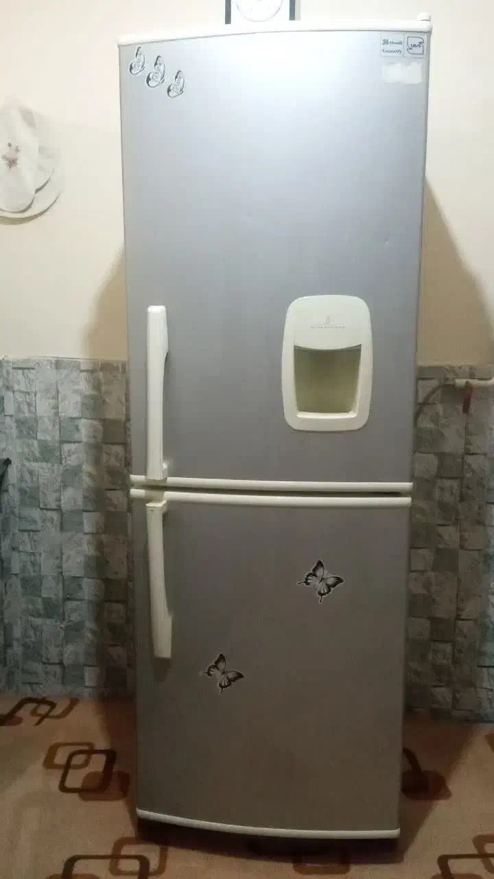 فروش فوری وسایل منزل در حد نو|یخچال و فریزر|تویسرکان, |دیوار