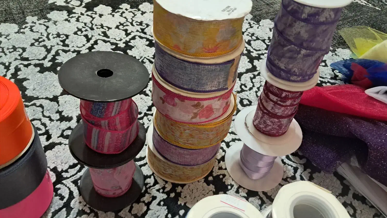 ربان|لوازم خیاطی و بافتنی|مشکیندشت, |دیوار