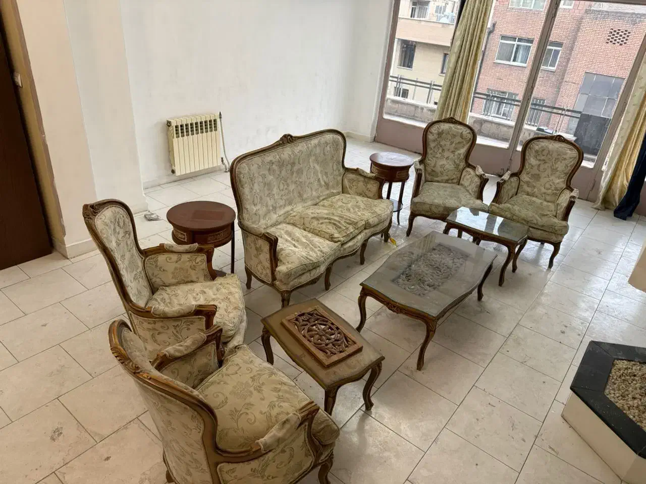 ست مبل استیل و ناهار خوری و میزتلفن/نیاز به تعمیر|مبلمان خانگی و میز عسلی|تهران, سنائی|دیوار