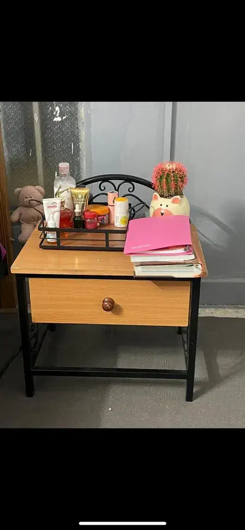 تخت دونفره و پاتختی|تخت و سرویس خواب|امیدیه, |دیوار