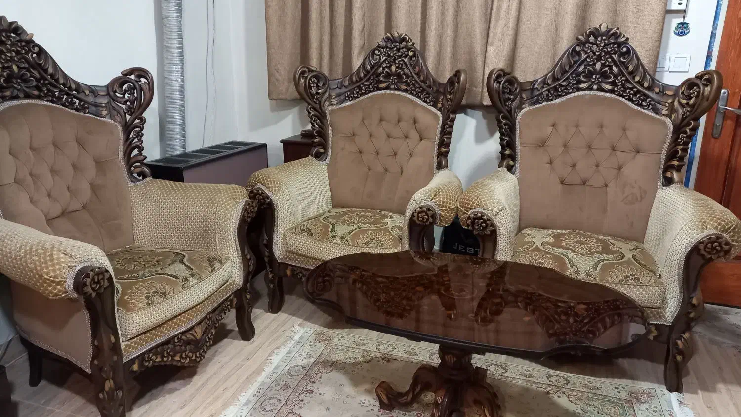 مبل سلطنتی هفت نفره با دو میزبان|مبلمان خانگی و میز عسلی|سرخه حصار, |دیوار