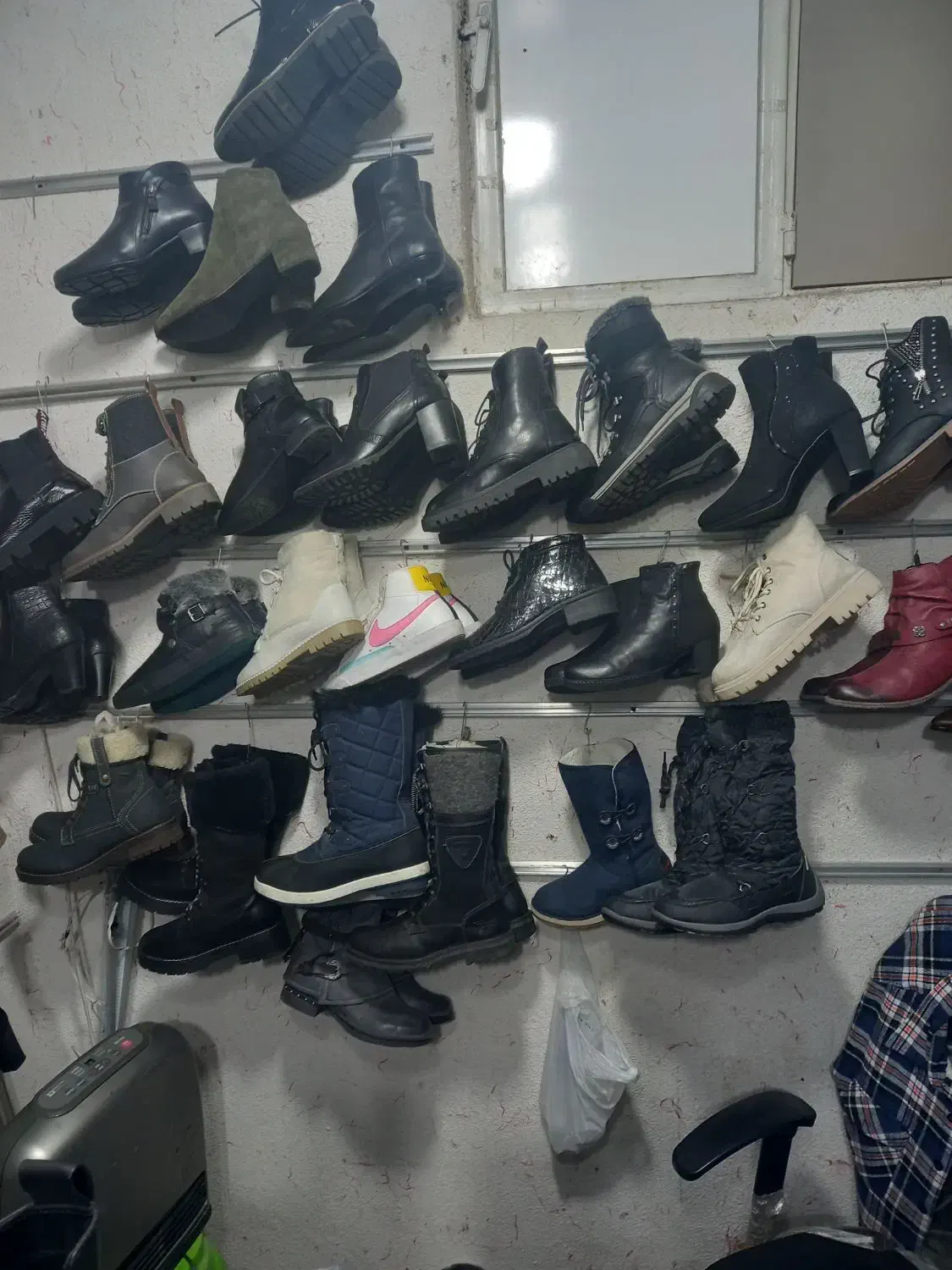 بوت خارجی استوک حراج۱۱۰۰|حراج|تهران, ترمینال غرب|دیوار