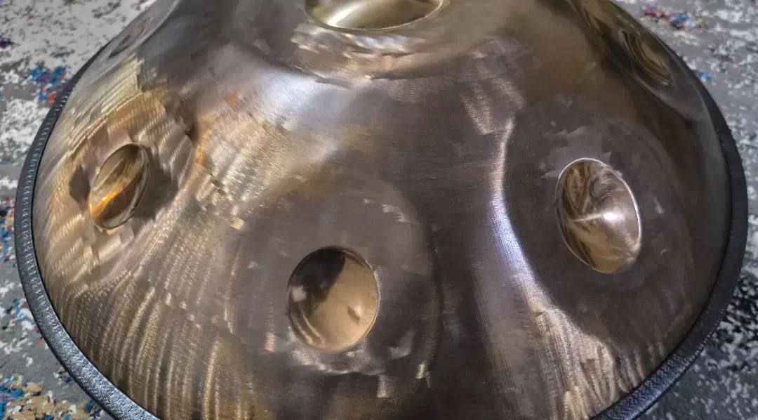 هنگ درام حرفه ای ماهان|درام و پرکاشن|اصفهان, باغ زرشک|دیوار