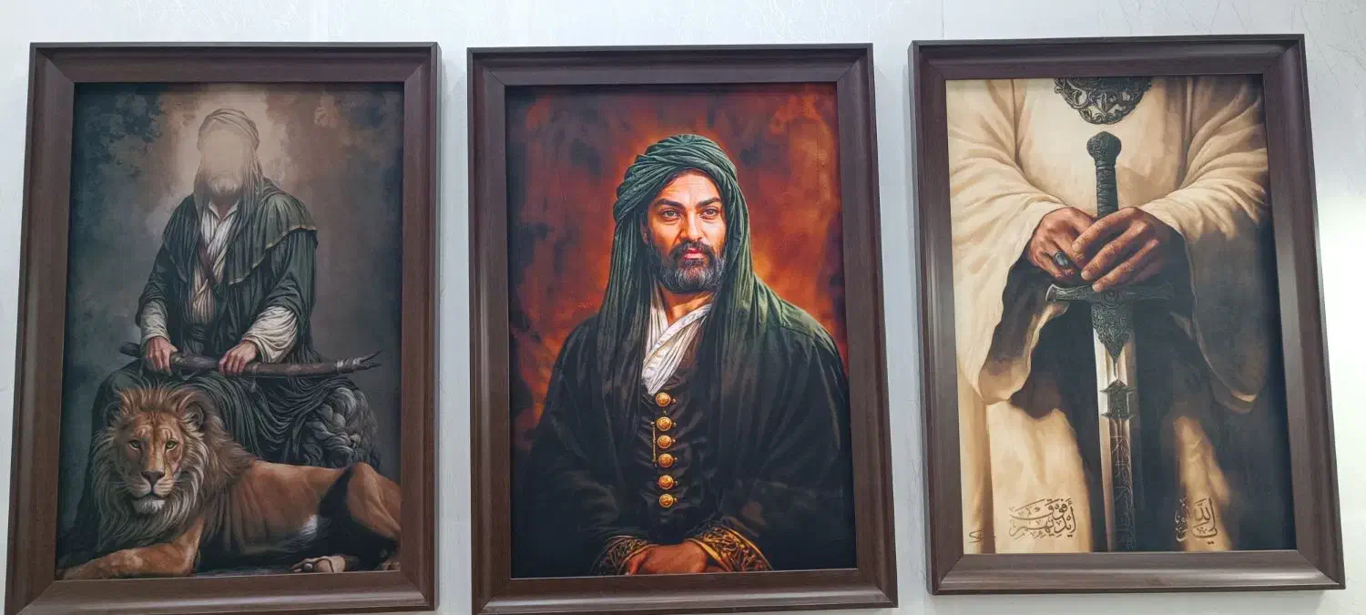 قاب عکس  شمایل|تابلو، نقاشی، عکس|قم, تکیه آقا سید حسنی|دیوار