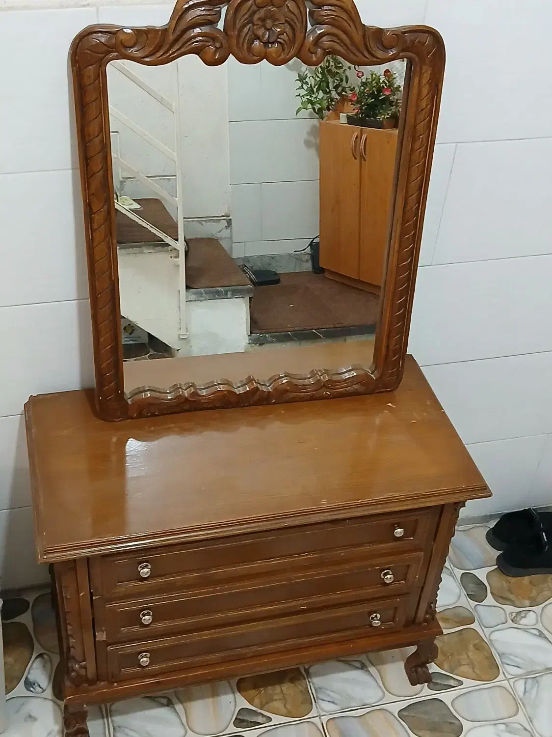 دراور چوبی به همراه آینه|جاکفشی، کمد، دراور|اصفهان, لاله|دیوار