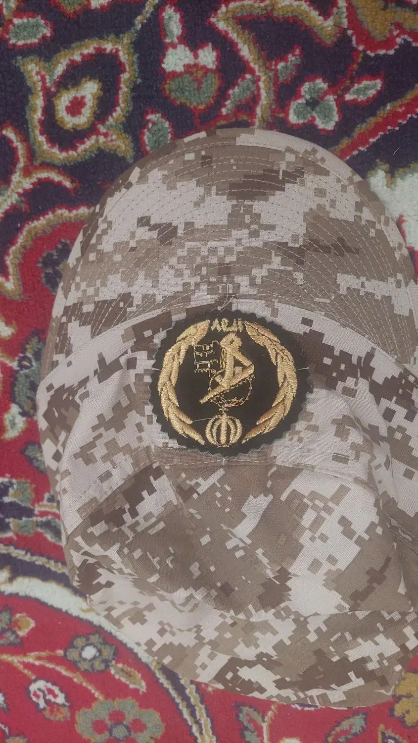 لباس نظامی سپاه|لباس|شیراز, دلجو|دیوار