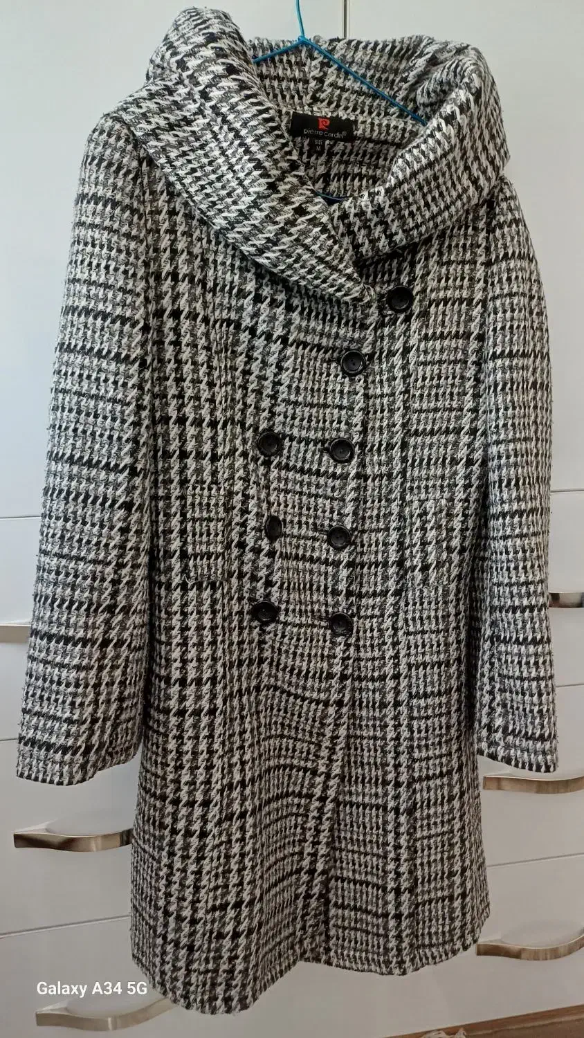 پوشاک|لباس|ساوه, |دیوار