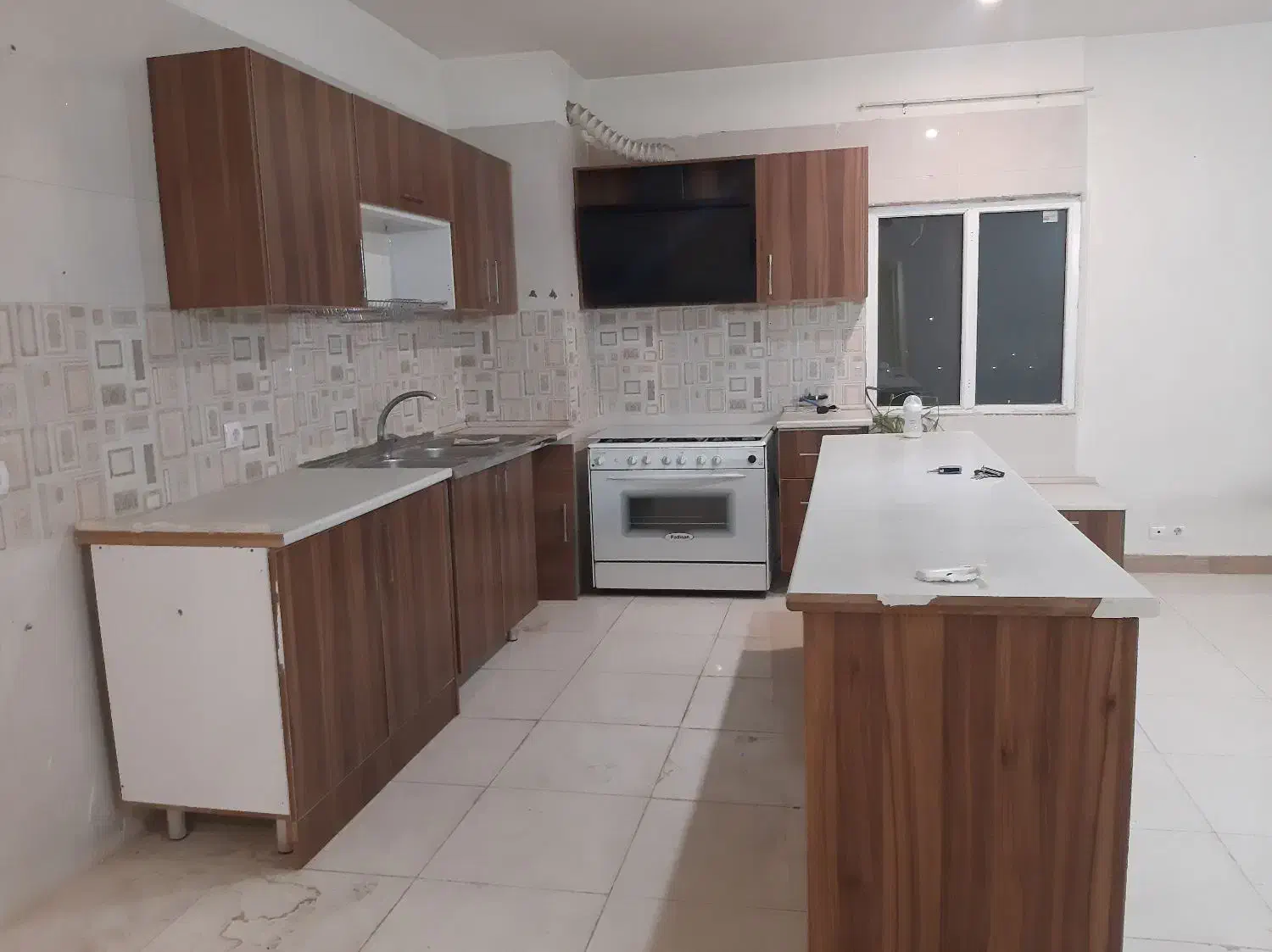 فروش کابینت|آب‌چکان و نظم‌دهنده ظروف|اندیشه, اندیشه فاز ۳|دیوار
