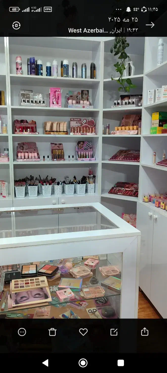 ویترین و قفسه بندی MDF نو نو برای فروش|فروشگاه و مغازه|سلماس, |دیوار