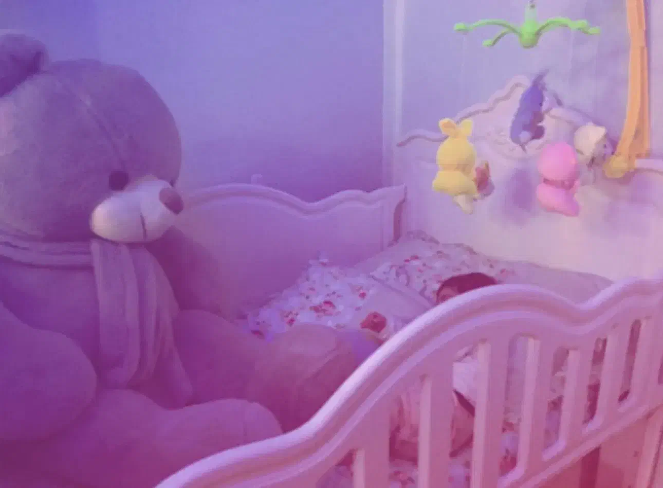 تخت و کمد کودک با قیمت استثنایی|اسباب و اثاث بچه|کازرون, |دیوار