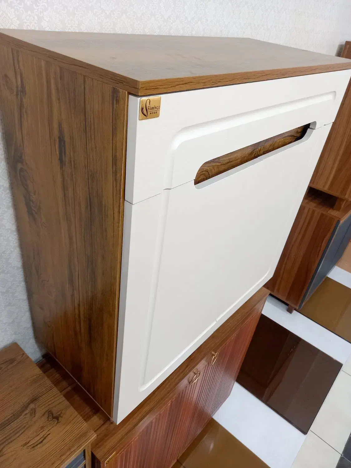 جاکفشی شرکتی|جاکفشی، کمد، دراور|تهران, تهرانسر مرکزی|دیوار