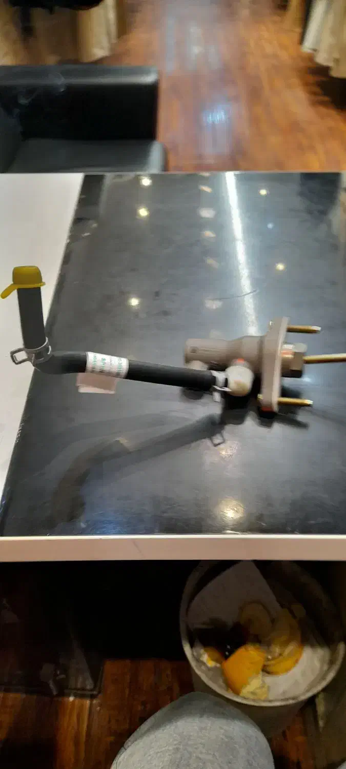 کلاژ بالای شاهین|قطعات یدکی و لوازم جانبی|تهران, فلسطین (میدان انقلاب)|دیوار