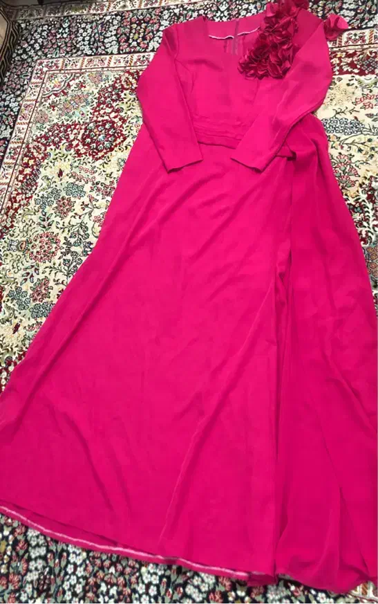 لباس مجلسی|لباس|لاهیجان, کوی زمانی|دیوار