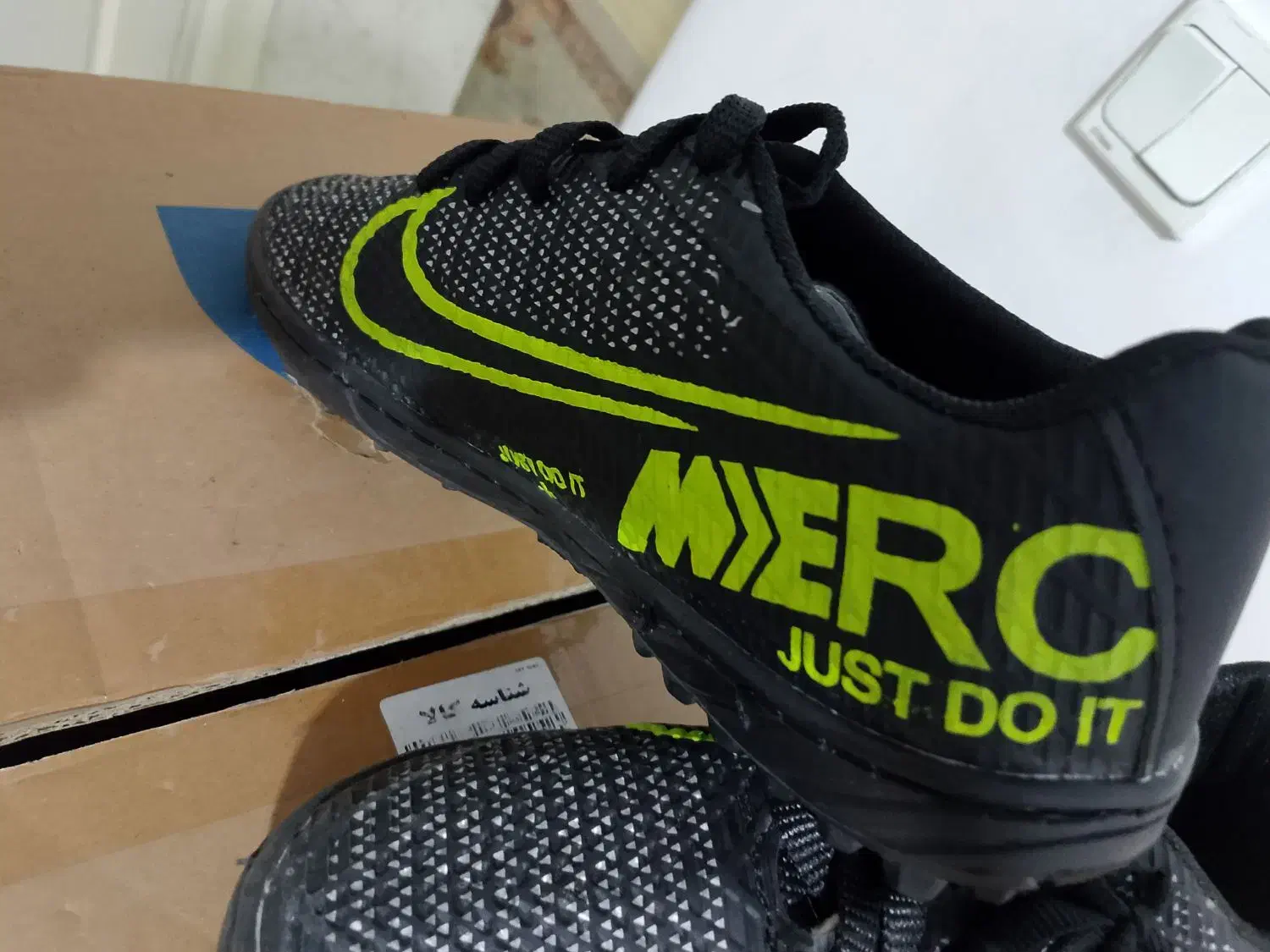 کفش ورزشی چمنی ریز نو|کیف، کفش، کمربند|آستارا, |دیوار