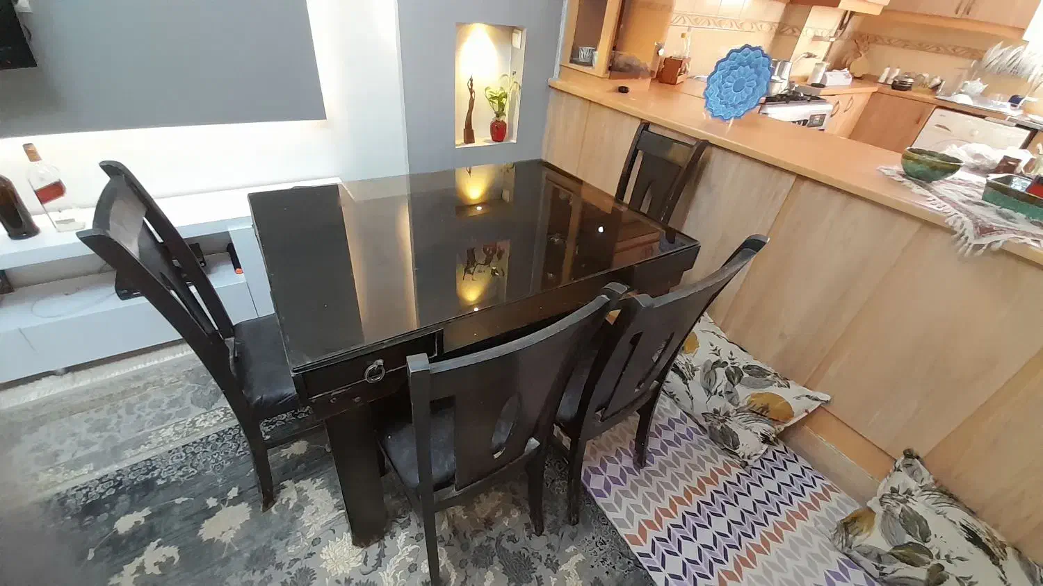 میز غذاخوری ۴نفره|میز و صندلی غذاخوری|ابریشم, |دیوار